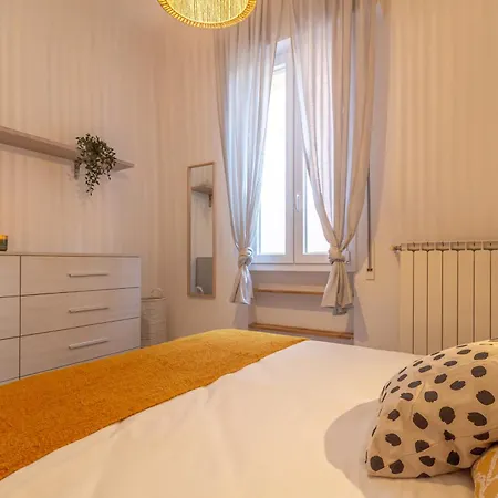 2 Steps Away From With Private Parking Apartmán Boloňa