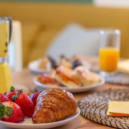 2 Steps Away From With Private Parking * Μπολόνια