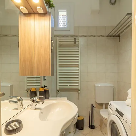 Διαμέρισμα 2 Steps Away From With Private Parking Μπολόνια