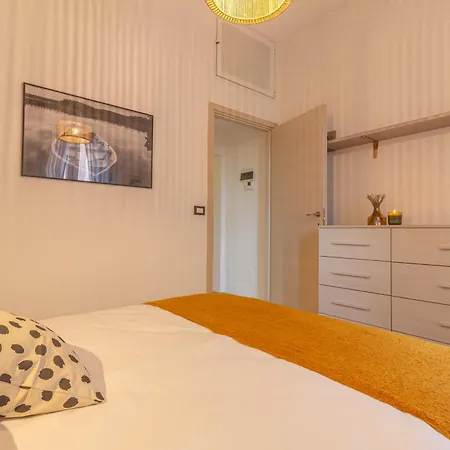 2 Steps Away From With Private Parking