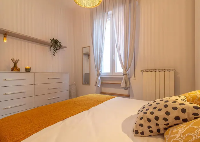 2 Steps Away From With Private Parking Apartmán Boloňa