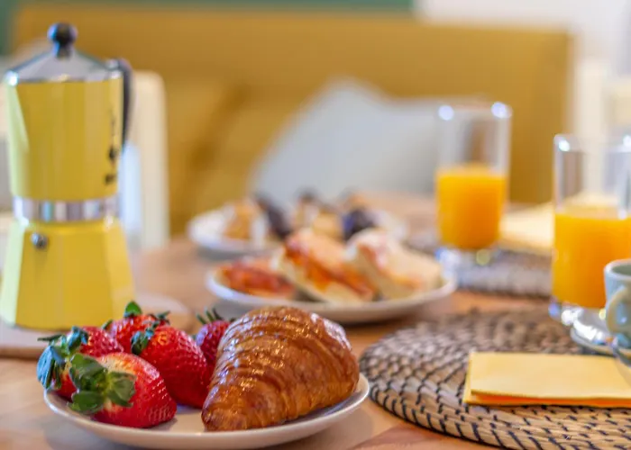 2 Steps Away From With Private Parking * ボローニャ