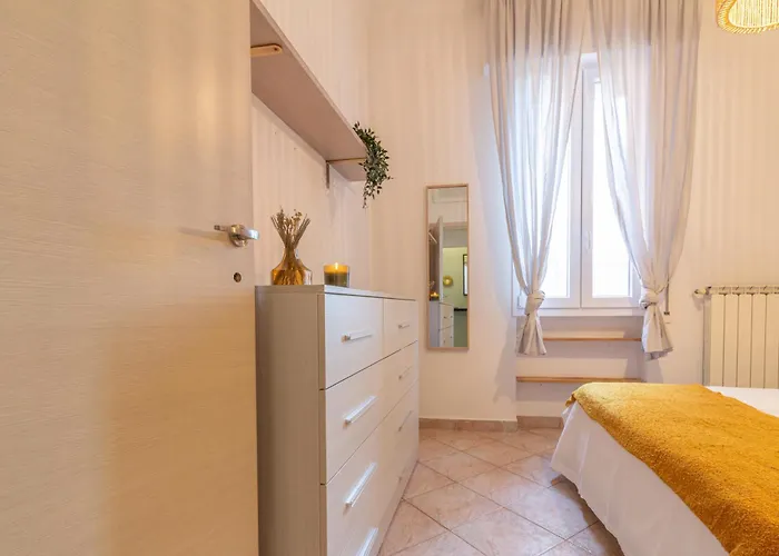 Apartmán 2 Steps Away From With Private Parking *