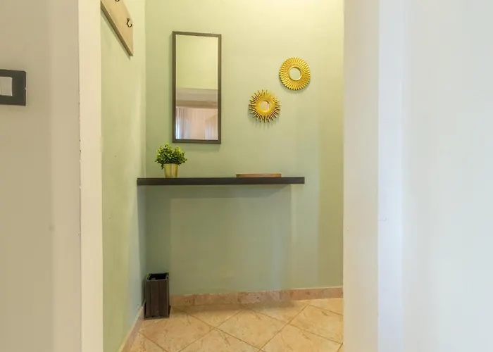 2 Steps Away From With Private Parking * ボローニャ